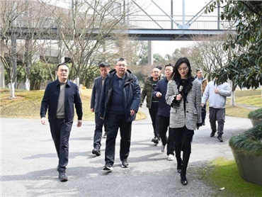 熱烈歡迎中國紡織工業聯合會信息化部領導一行蒞臨我司參觀調研